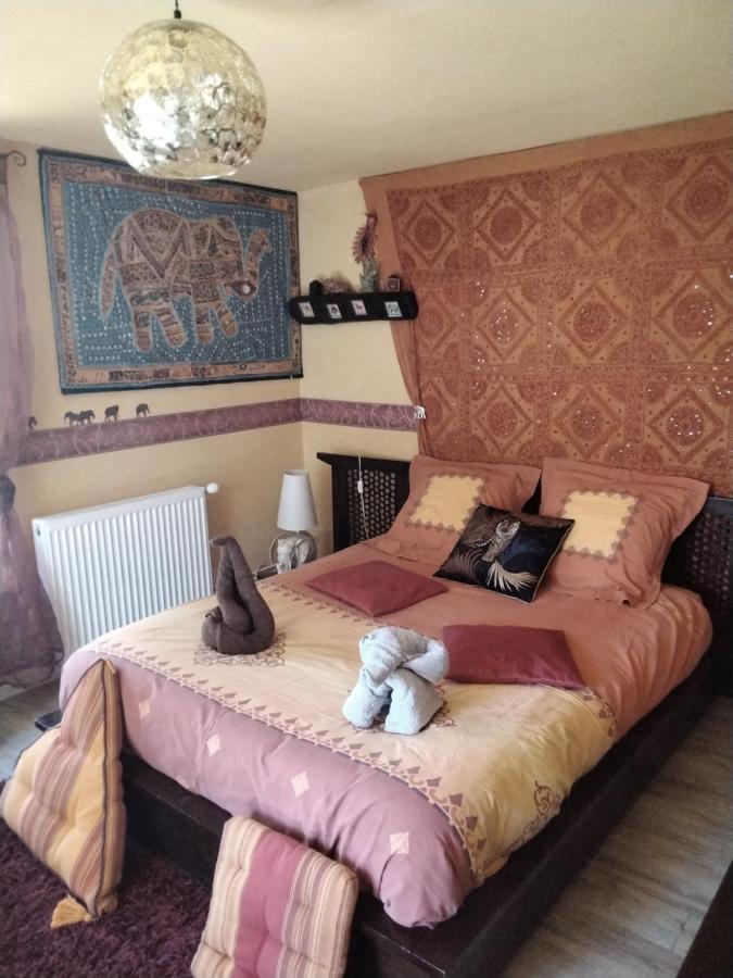 Bed and Breakfast O Tour Du Monde Cellettes  Zewnętrze zdjęcie