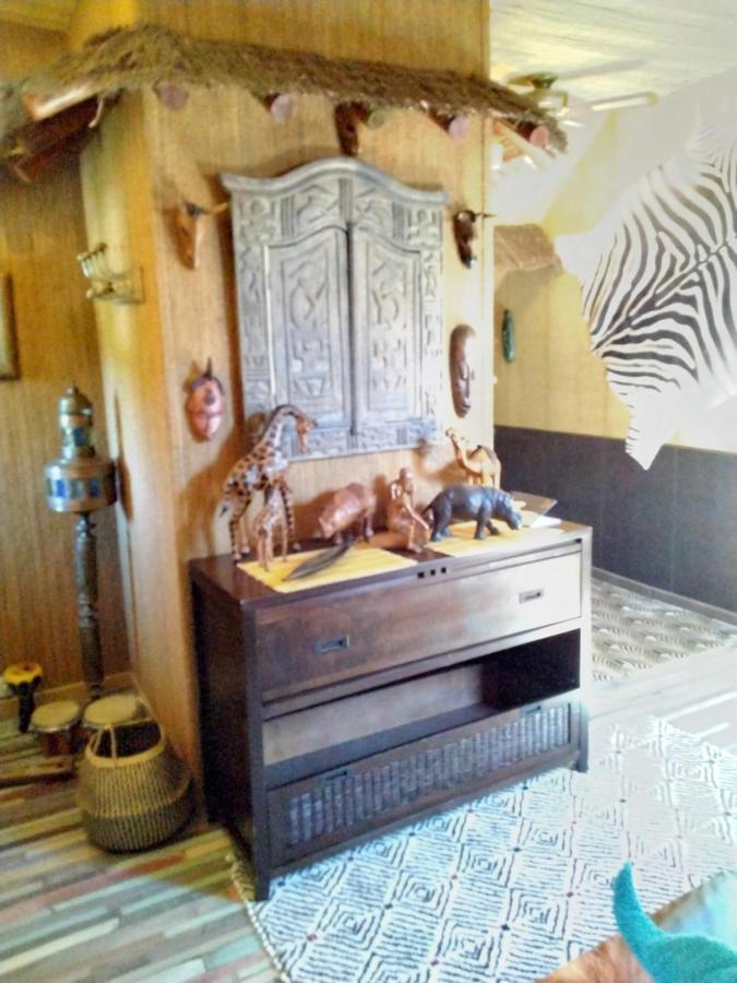 Bed and Breakfast O Tour Du Monde Cellettes  Zewnętrze zdjęcie