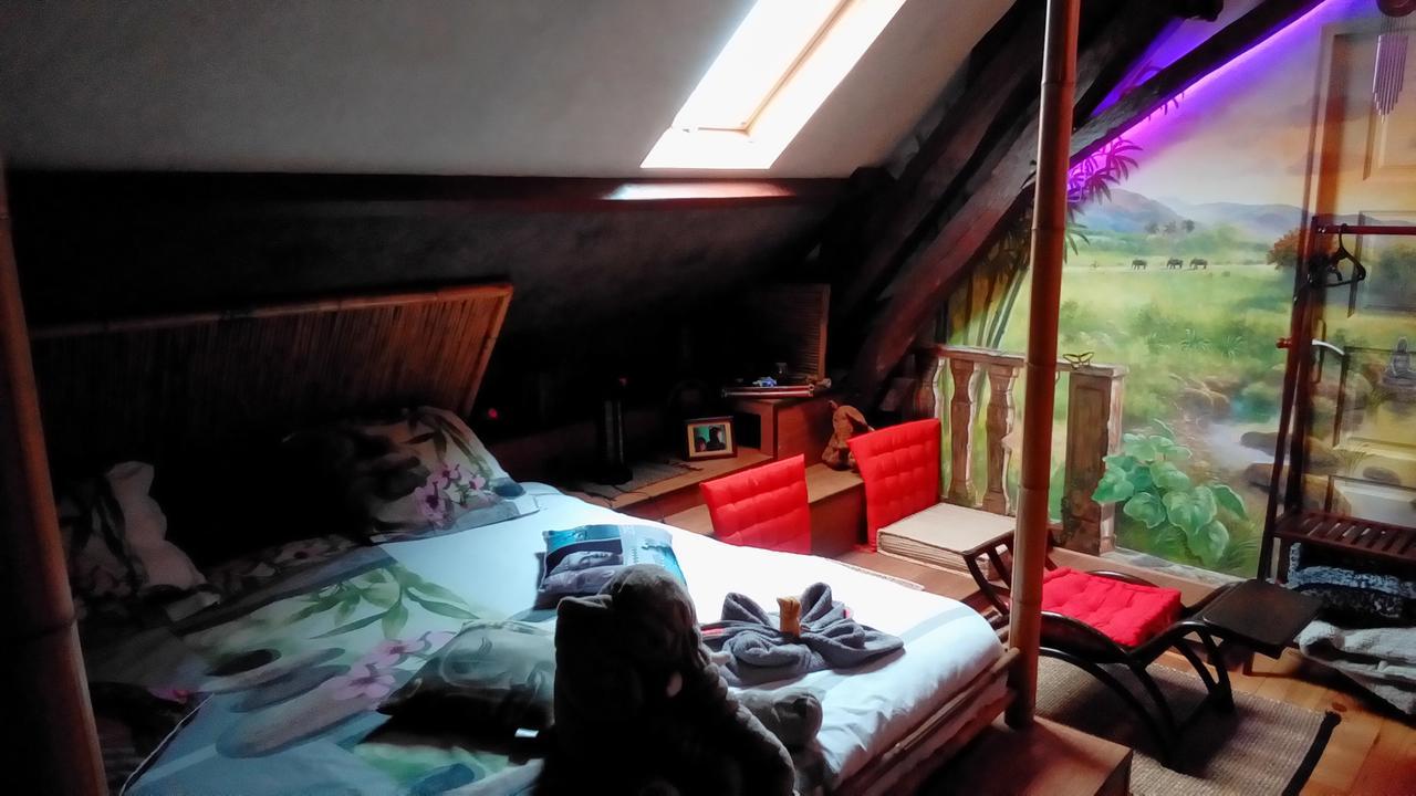 Bed and Breakfast O Tour Du Monde Cellettes  Zewnętrze zdjęcie