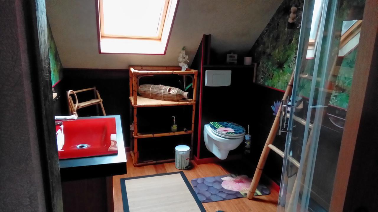 Bed and Breakfast O Tour Du Monde Cellettes  Zewnętrze zdjęcie