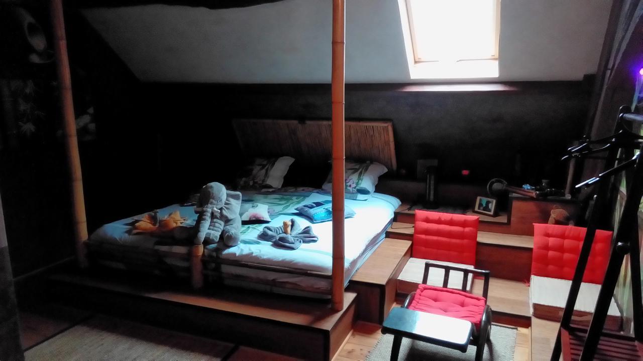 Bed and Breakfast O Tour Du Monde Cellettes  Zewnętrze zdjęcie