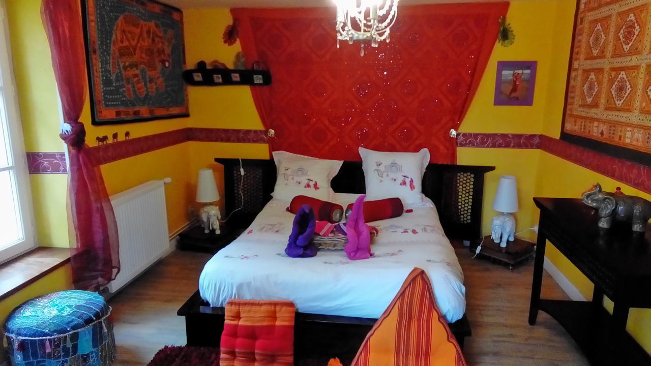 Bed and Breakfast O Tour Du Monde Cellettes  Zewnętrze zdjęcie