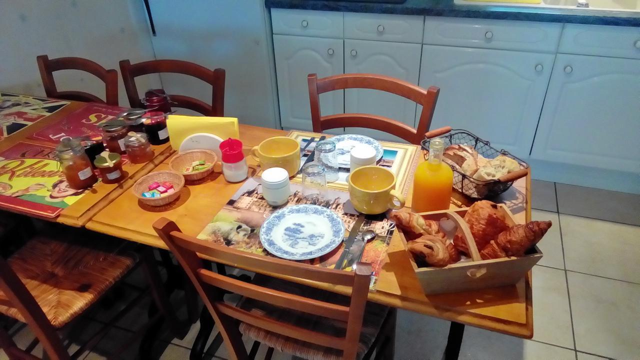 Bed and Breakfast O Tour Du Monde Cellettes  Zewnętrze zdjęcie