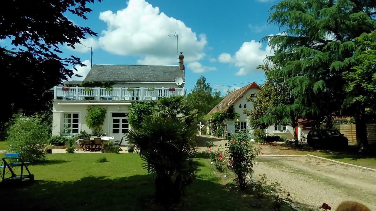 Bed and Breakfast O Tour Du Monde Cellettes  Zewnętrze zdjęcie