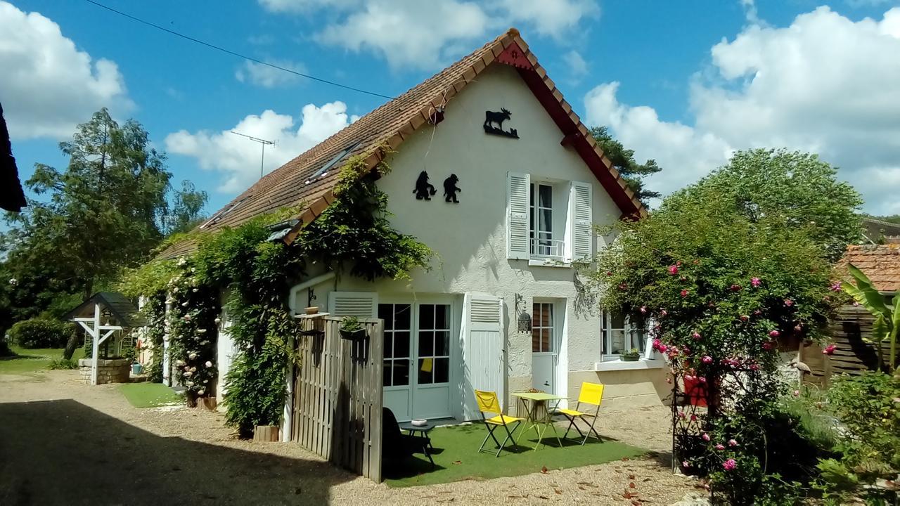 Bed and Breakfast O Tour Du Monde Cellettes  Zewnętrze zdjęcie