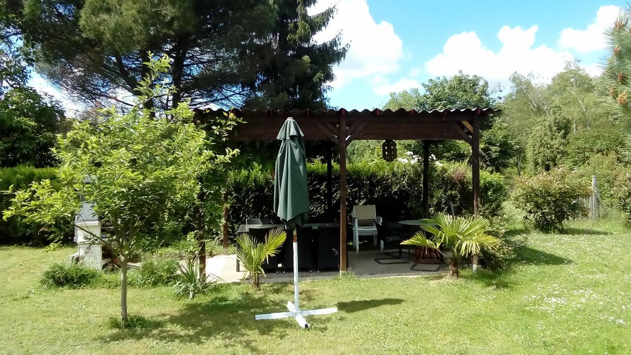 Bed and Breakfast O Tour Du Monde Cellettes  Zewnętrze zdjęcie